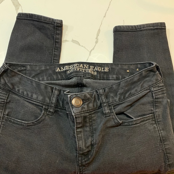 American Eagle Outfitters Black Ripped Jegging Jeans - Picture 8 of 8